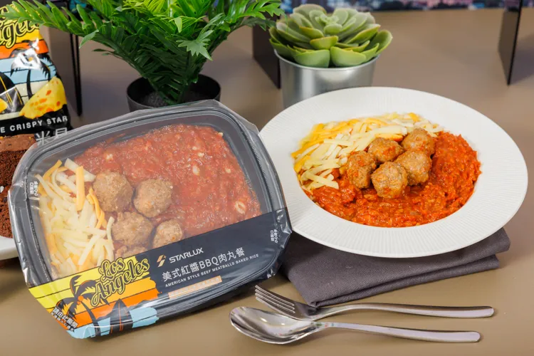 美式紅醬BBQ肉丸餐。星宇提供