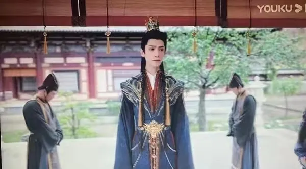 羅雲熙在《長月燼明》身形受討論。