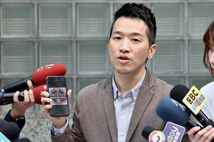 何志偉狂爆王世堅黑歷史。施昂強攝