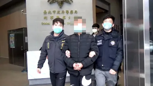 鸡屎盖臭味、恶犬护鸡场 制毒厂还是栽了!警扮鸡贩逮竹联帮份子