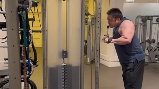 馬東石肌肉又升級!超粗鍛鍊法曝光 拉舉100公斤「簡單的運動」