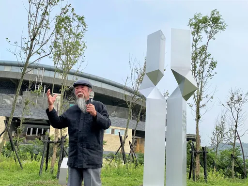 新美館園區開放第二周 藝術家揭幕公共藝術作品