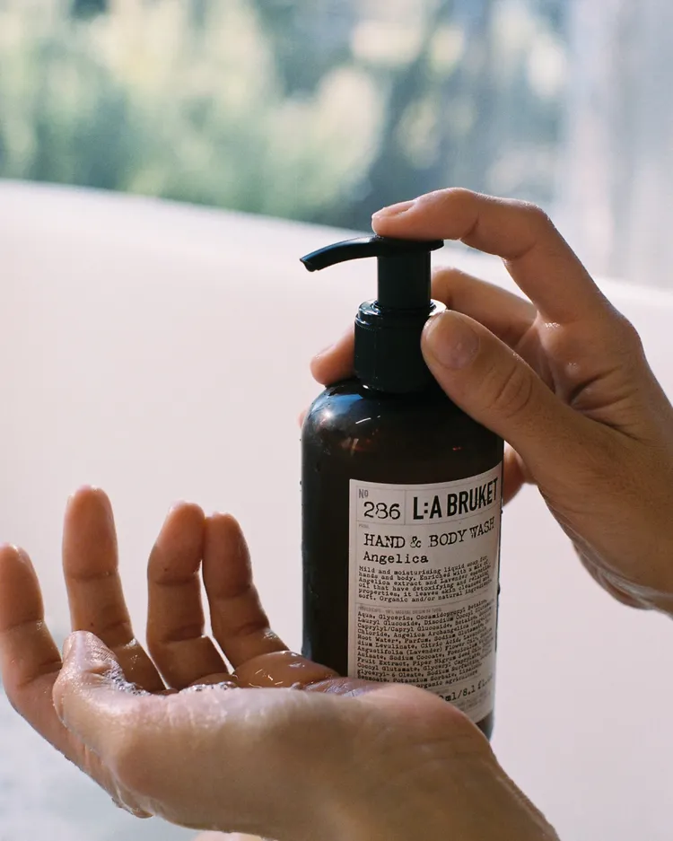 #286潔膚露限量歐白芷，450ml／1200元。品牌提供