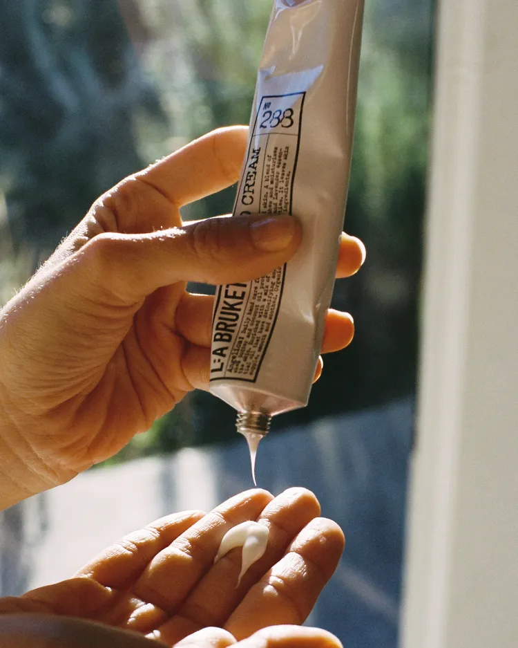 #288護手霜限量歐白芷，30ml／600元、70ml／950元。品牌提供