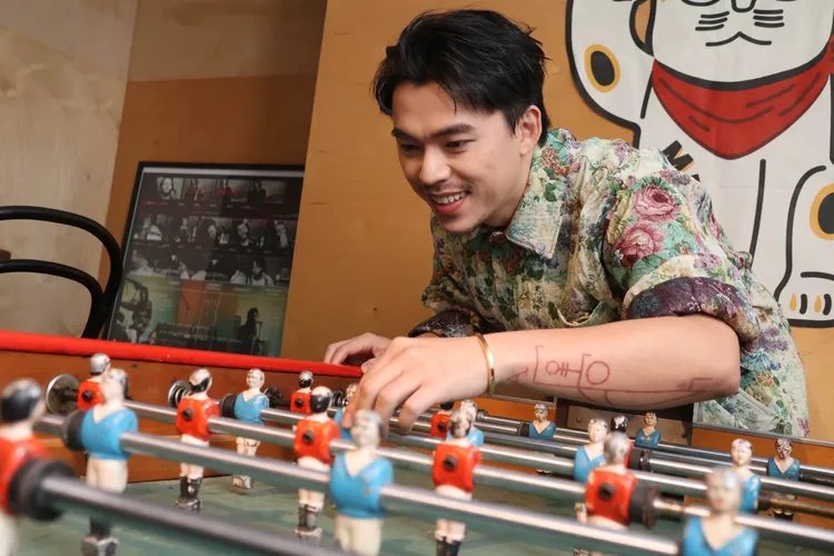 一位算命老師算出他42歲才有正緣，等於還有5年。彭欣偉攝