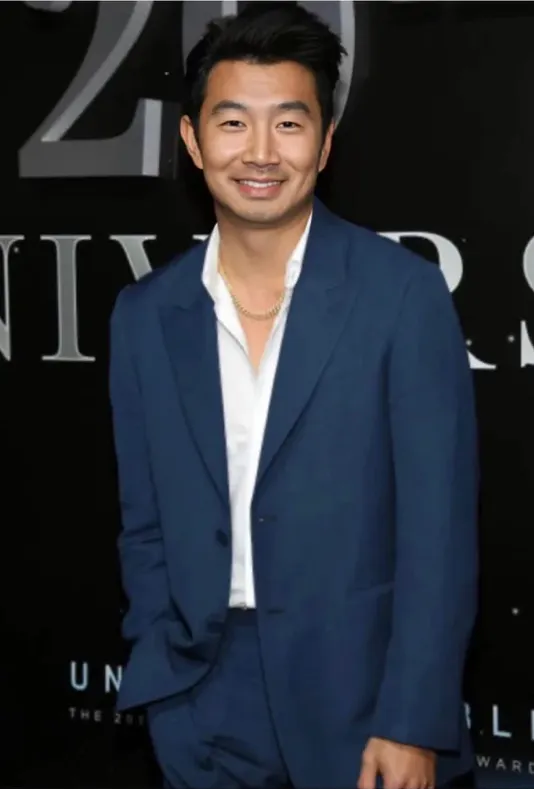 HUSH約會對象神似漫威「尚氣」劉思慕。翻攝劉思慕IG