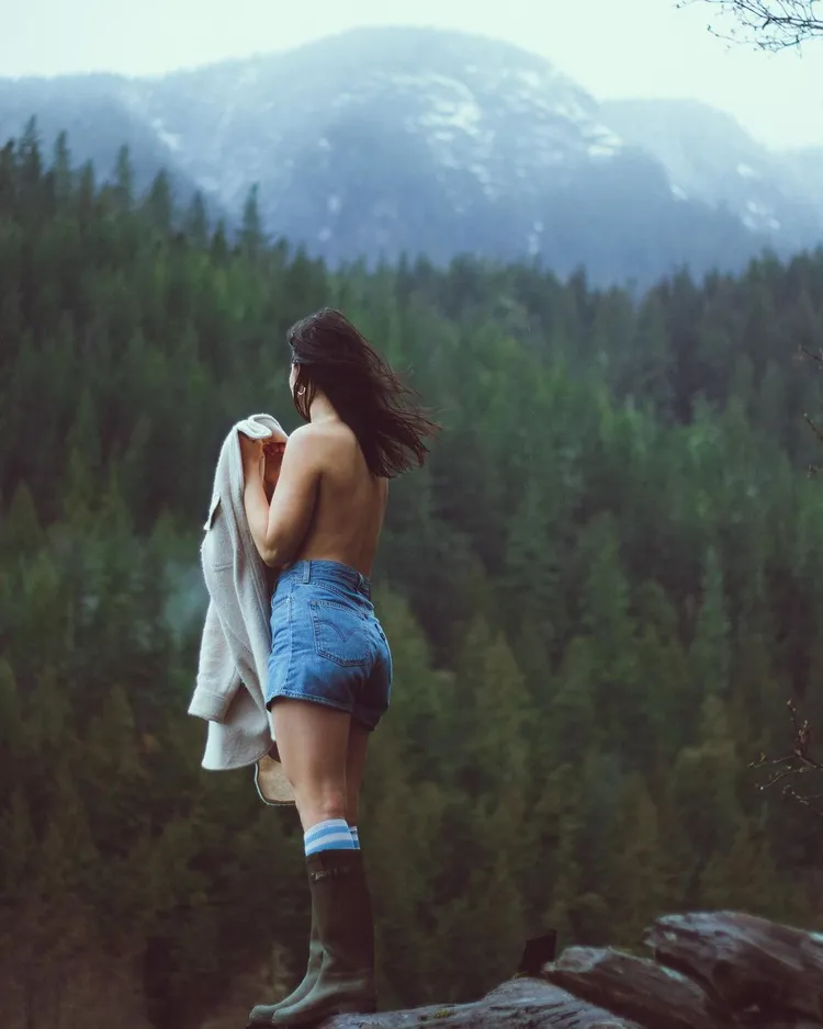 Yasmine上空慶祝世界地球日。翻攝Yasmine IG