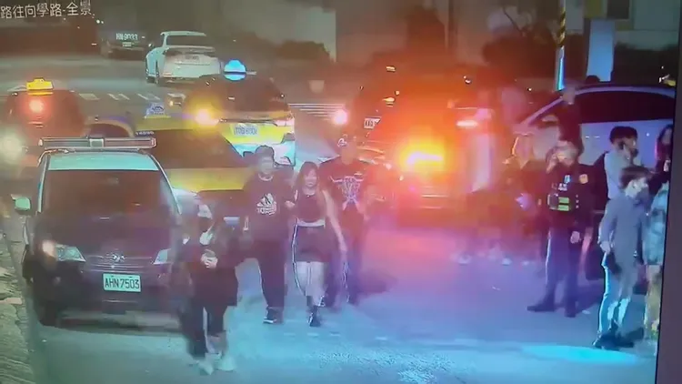 警方迅速到場控制場面。民眾提供