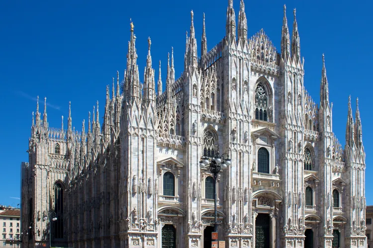 位於米蘭的米蘭主教座堂是頗受觀光客歡迎的景點。翻攝Milan Cathedral from Piazza del Duomo