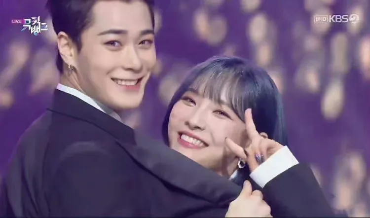 文彬(左)和文秀雅都是偶像，是演藝圈顏值超高的兄妹檔。翻攝naver