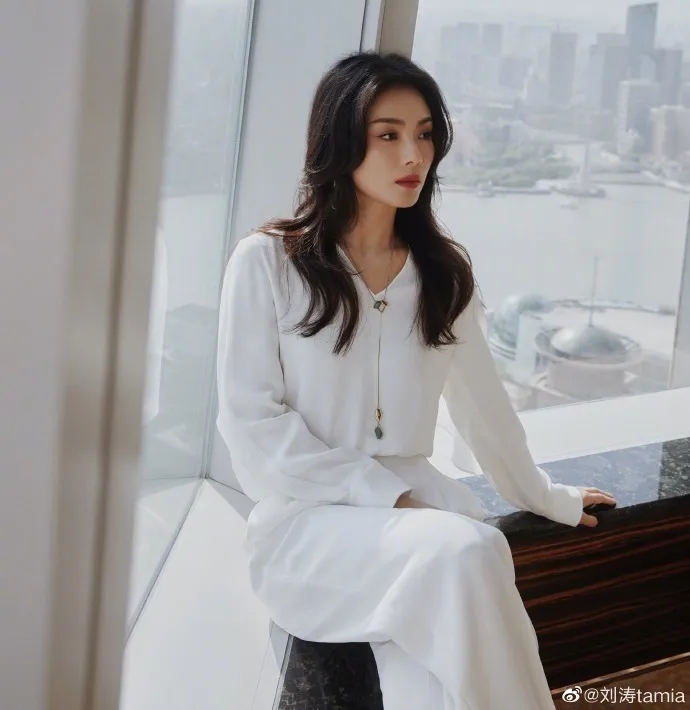 劉濤新造型回春10歲。翻攝劉濤微博