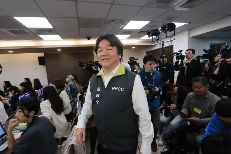 中央流行疫情指揮中心指揮官王必勝。鄭孟晃攝