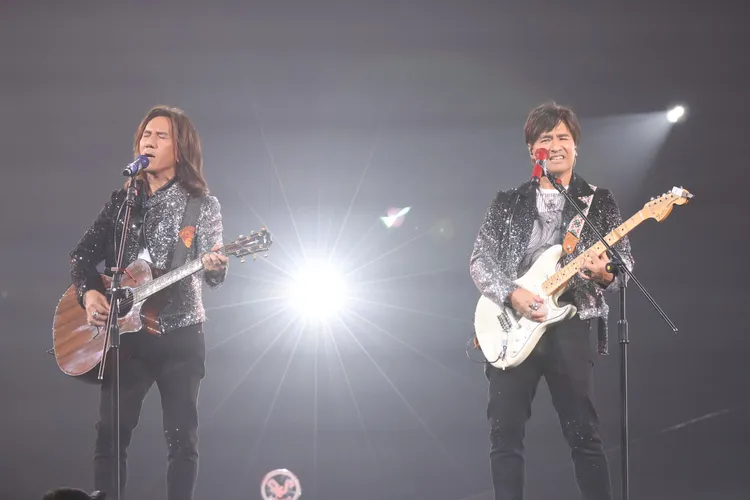 動力火車第4度攻蛋開唱。鄭孟晃攝