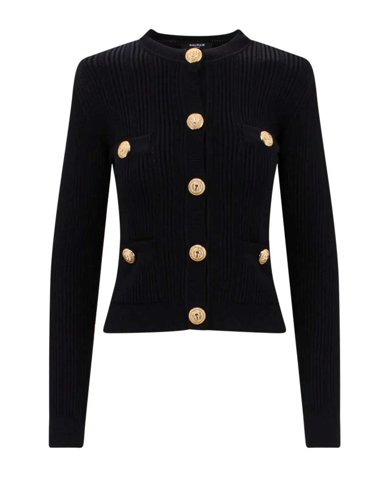 BALMAIN經典金釦圓領針織長袖開襟衫,6萬2300元。品牌提供