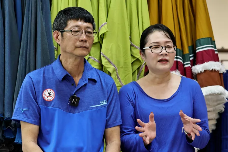 陳建廷（左）、王蕾茜希望陳冠叡能挺進《BOYS PALNET》最終18強。施昂強攝