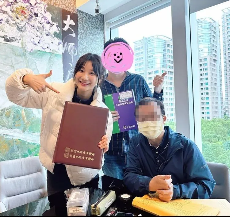 愛莉莎莎透露她人生中第一次買進的房子問題多多，去年底迅速脫手。翻攝自愛莉莎莎IG