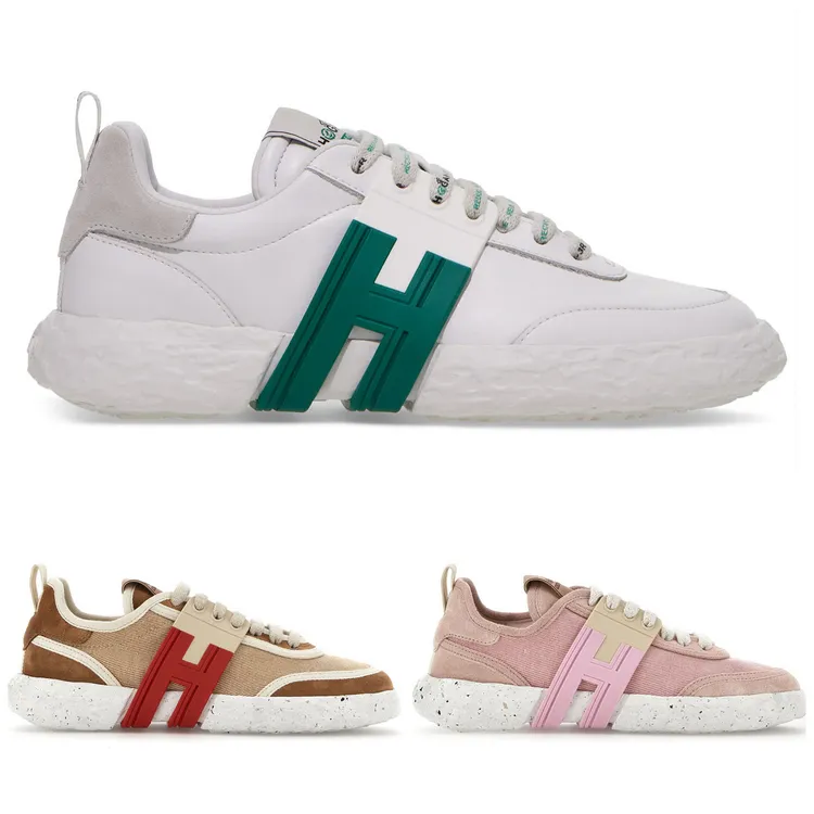 兼具環保和穿著舒適輕盈的3R系列，中性設計讓穿搭有更多變化可能。綠色帆布環保系列休閒鞋，NT21,000 (圖上) 、Hogan 3R拿鐵棕帆布環保系列休閒鞋NT21,000(左下)、芭蕾粉帆布環保系列休閒鞋NT21,000(右下)。