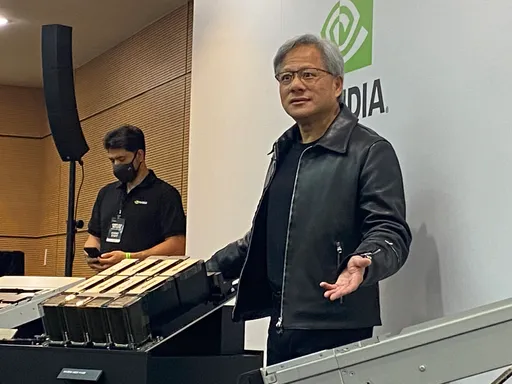 黃仁勳：沒人可以打造AI工廠　NVIDIA兩周內給你