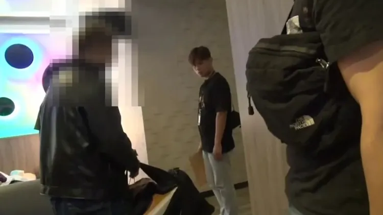 警方於新北市樹林區某汽車旅館內逮捕黃男到案。翻攝畫面