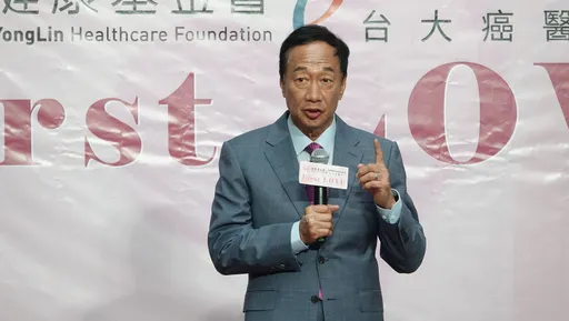 郭台銘買BNT被逼不選總統？他曝「民進黨哪有這麼笨」！　揭台積電加入採購原因