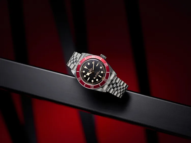 貝克漢於澳門帝舵活動中所佩戴的Black Bay腕錶，14萬2000元。品牌提供