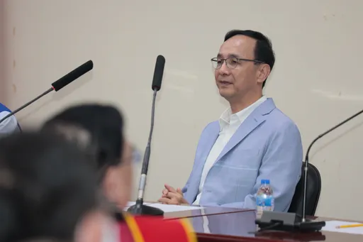 支持度下滑要「換侯」? 朱立倫批:民進黨慣用三大奧步帶風向