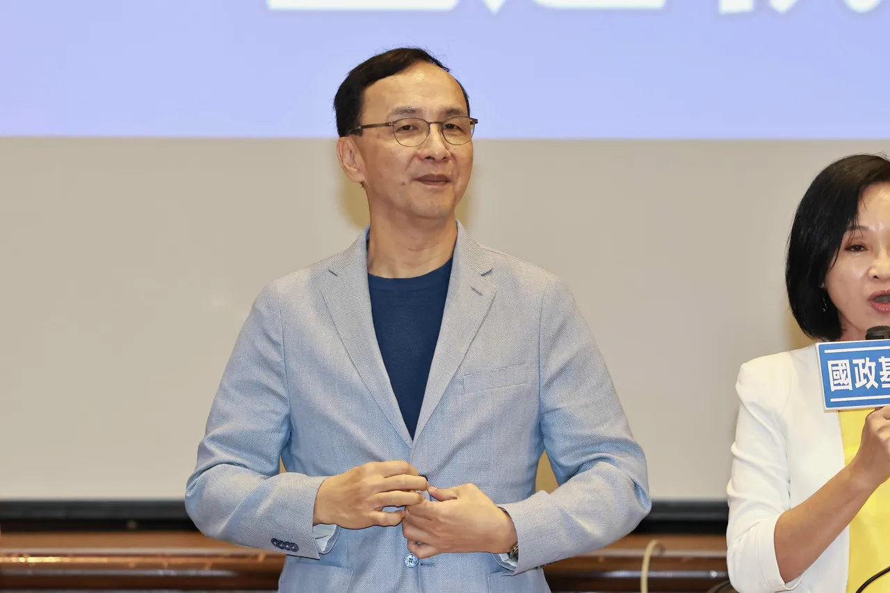 國民黨主席朱立倫說,對於郭柯會都有掌握。資料照片