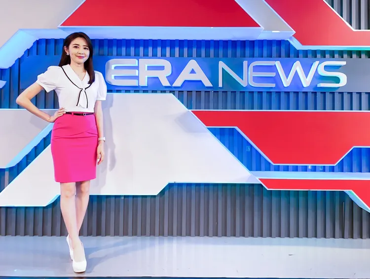 美女主播王乃伃宣布入主年代新聞。年代提供