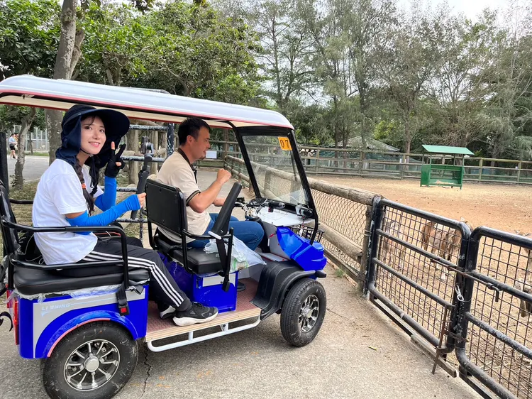 園方派出專人以英文導覽解說。園方提供