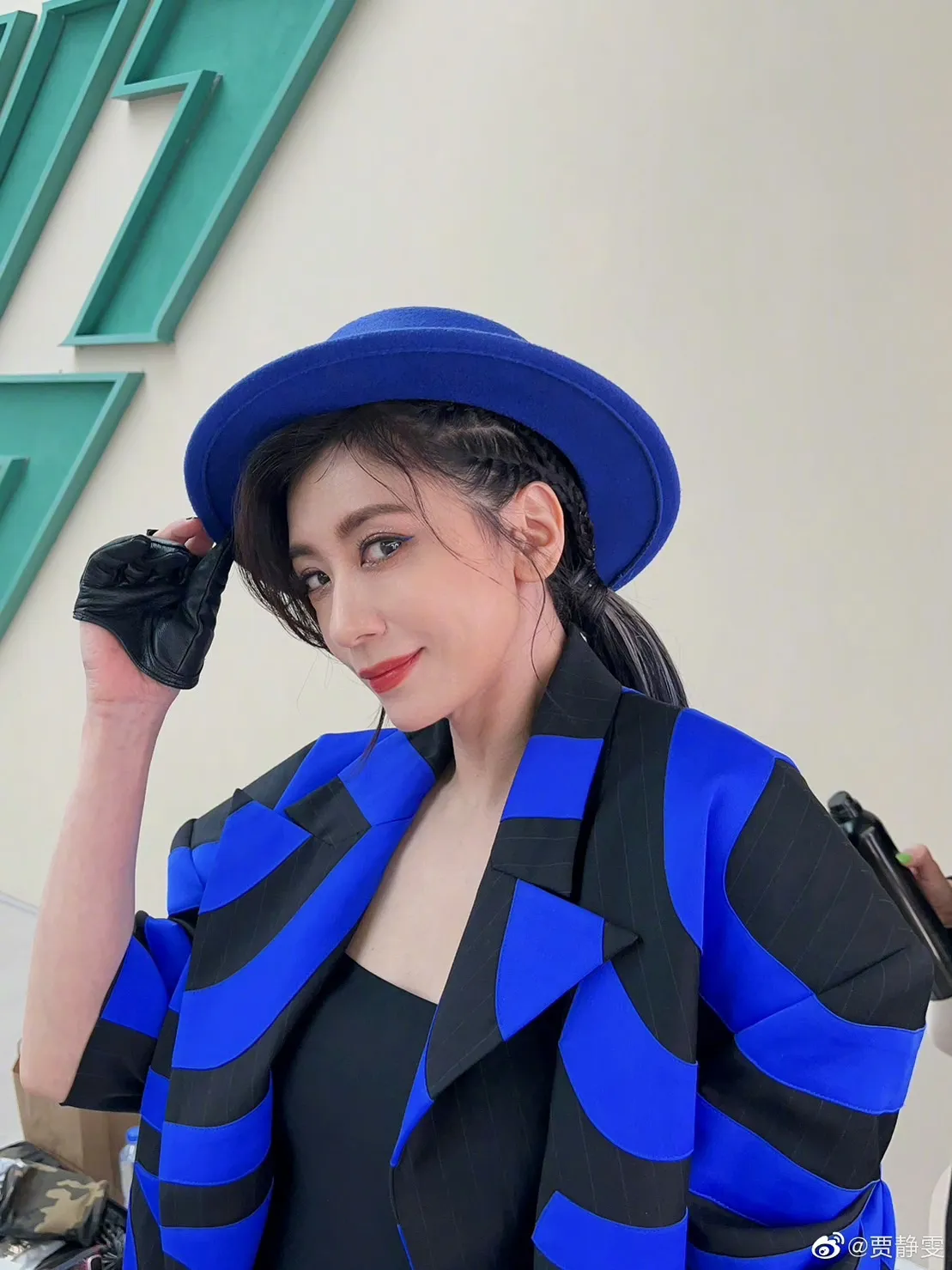 贾静雯自喻歌声像鸭子叫。翻摄贾静雯微博