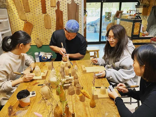 木作體驗真夯!型男職人開班授課手刻花器 場場秒殺