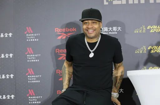 你各位的回憶殺來了！NBA傳奇艾佛森睽違25年再訪台　談接班人他這麼說