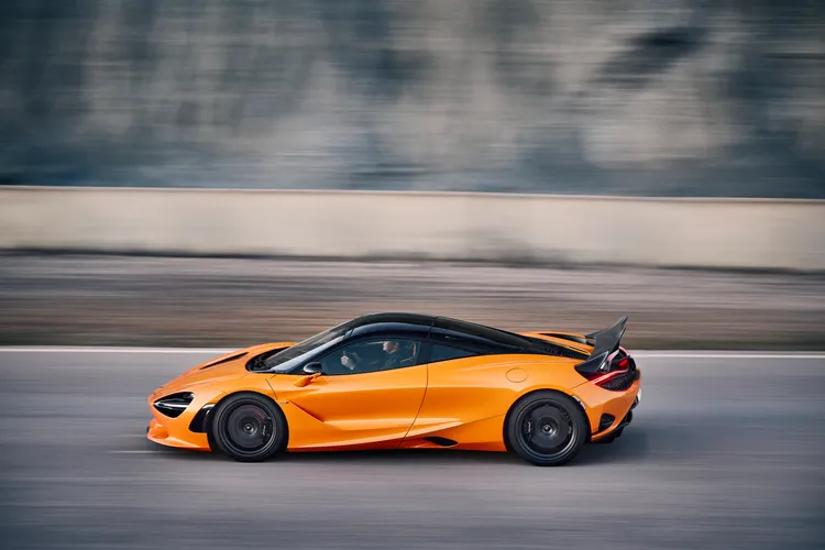 McLaren 750S 搭載4.0升V8雙渦輪增壓M840T引擎，0-100km/h加速時間可在2.8秒完成。原廠照片