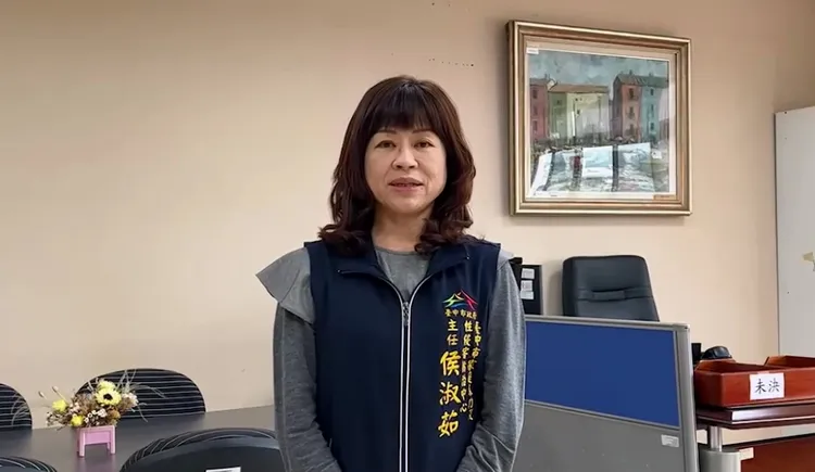 台中市家防中心主任侯淑茹說明處理過程。社會局提供