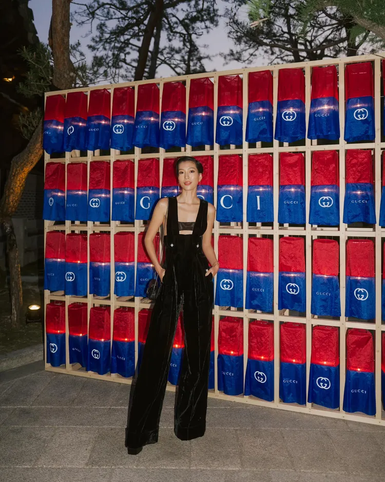 Molly臉書貼出正在韓國的照片。翻攝自Molly臉書