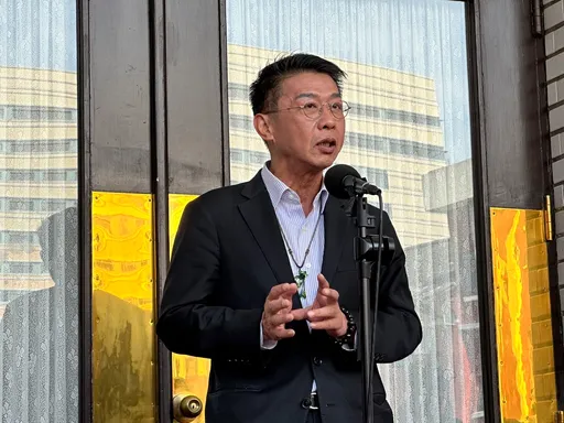 「郭侯大戰」恐致國民黨分裂？　他提「辣個男人」預言：在所難免