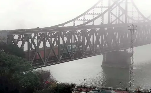 最新衛星圖像曝北韓與中國邊境陸路貿易 疑似已重啟