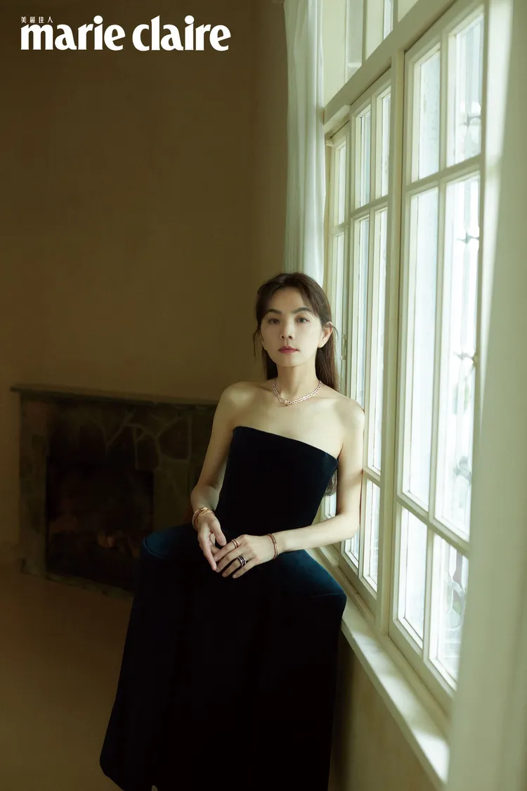 面對生命教育，Ella毫不避諱與6歲的兒子一起探討。Marie Claire美麗佳人提供
