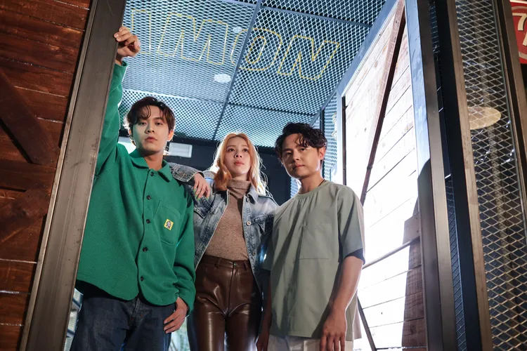 告五人聲勢看漲，連攻北高雙蛋儼然成為新天團。鄭孟晃攝