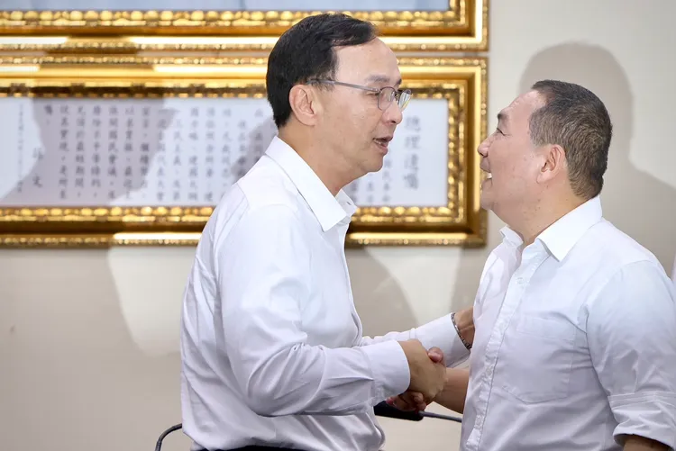 朱立倫宣布徵召侯友宜參選2024。林林攝