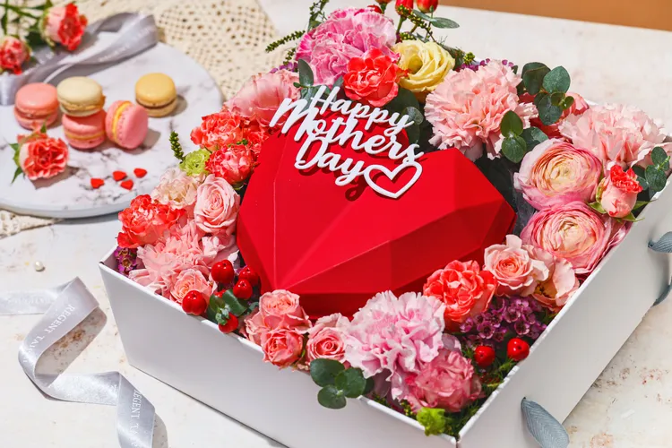 晶華母親節敲敲打開心花禮。業者提供