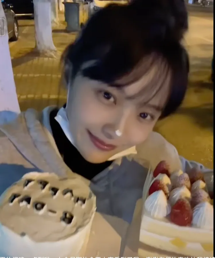 挖呀挖黃老師坦言被惡意評論到苦不堪言。翻攝音樂老師花開富貴抖音