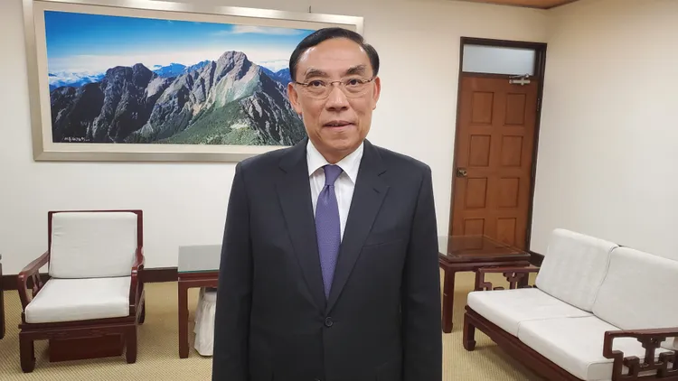 法務部長蔡清祥今天證實少女的2個弟弟已經找到了。呂志明攝