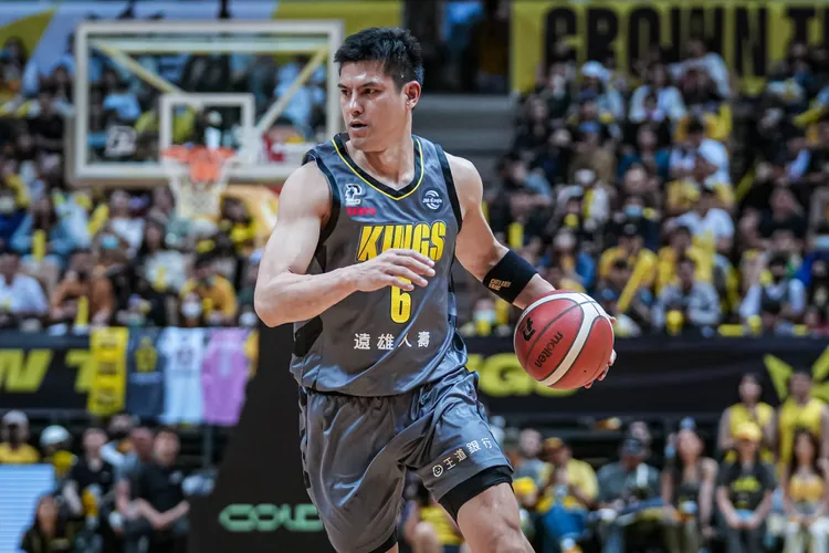 楊敬敏砍進15分。PLG