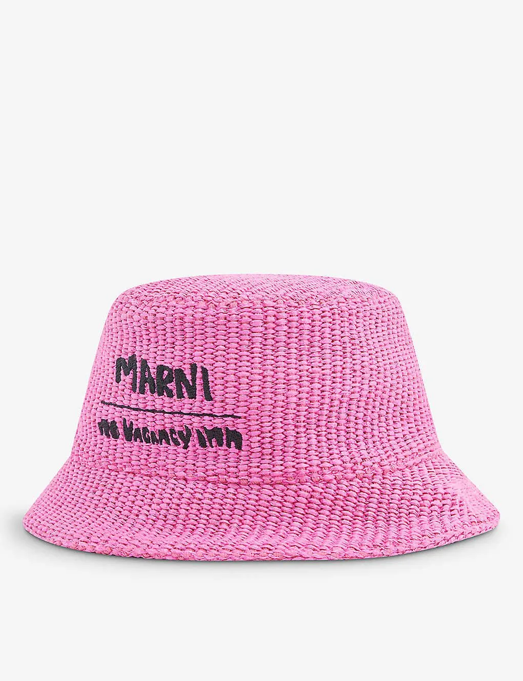 拉菲草編織漁夫帽,1萬2580元。品牌提供