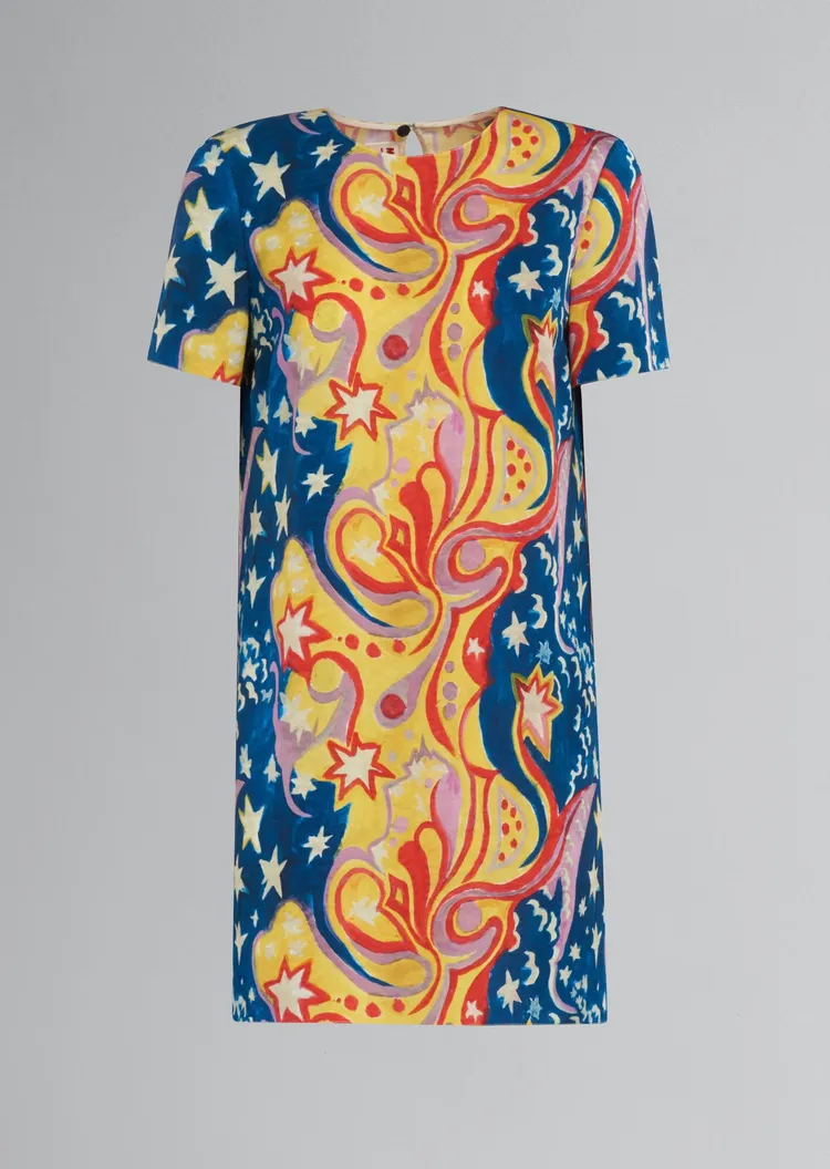 印花洋裝，3萬4580元。品牌提供