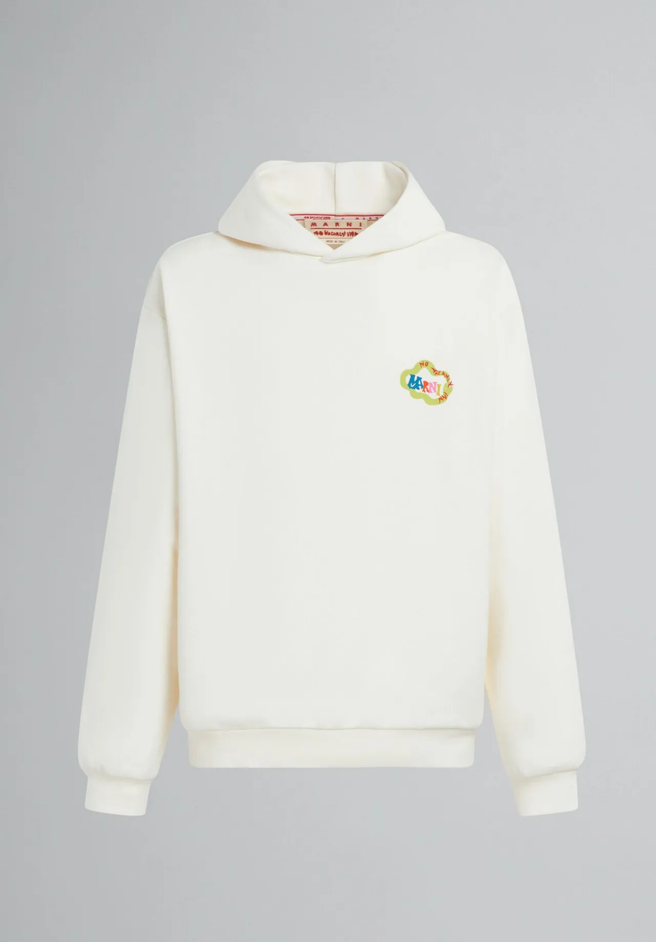 連帽衫,約2萬8580元。品牌提供