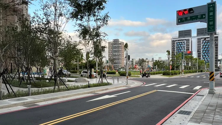 三重元富二街與元信一街口傳出槍響。三重警分局提供