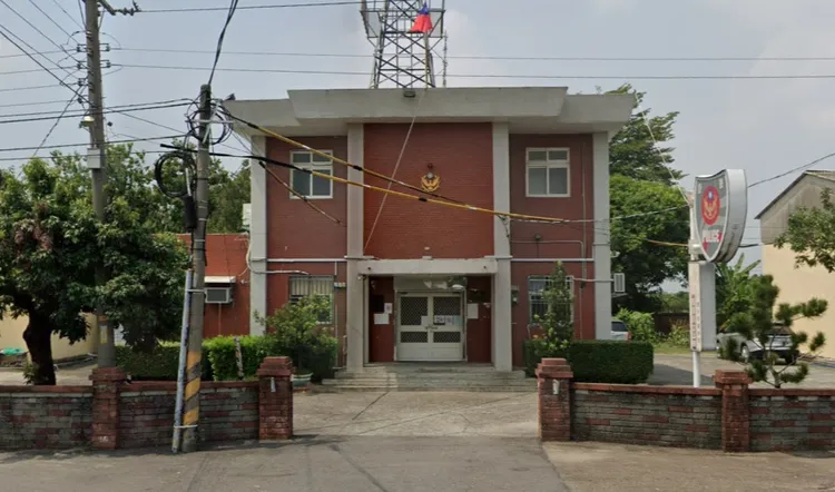 打死阿公的蘇男被帶回派出所後，對自己的行為感到後悔，還做出咬舌自盡的舉動。翻攝Google街景