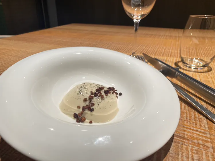 主廚純手工製作北義奶酪。業者提供